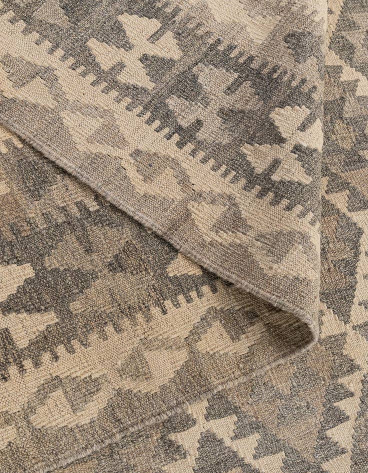 Detail image of  6' 8 x 9' 10  Hand Woven Kilim Maymana Wool Rug