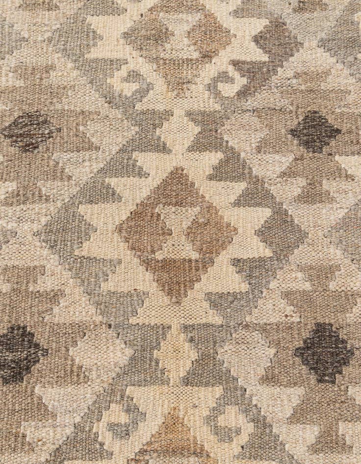 Detail image of  6' 9 x 9' 11  Hand Woven Kilim Maymana Wool Rug