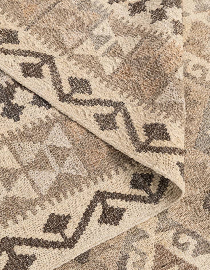 Detail image of  6' 9 x 9' 11  Hand Woven Kilim Maymana Wool Rug