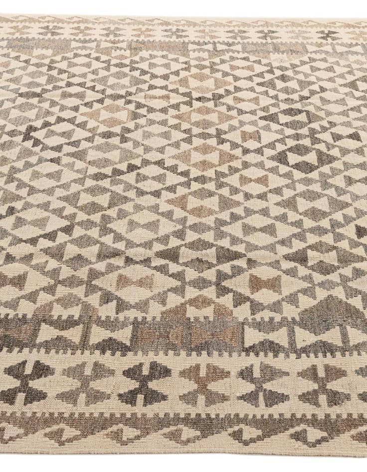 Detail image of  6' 7 x 10'  Hand Woven Kilim Maymana Wool Rug