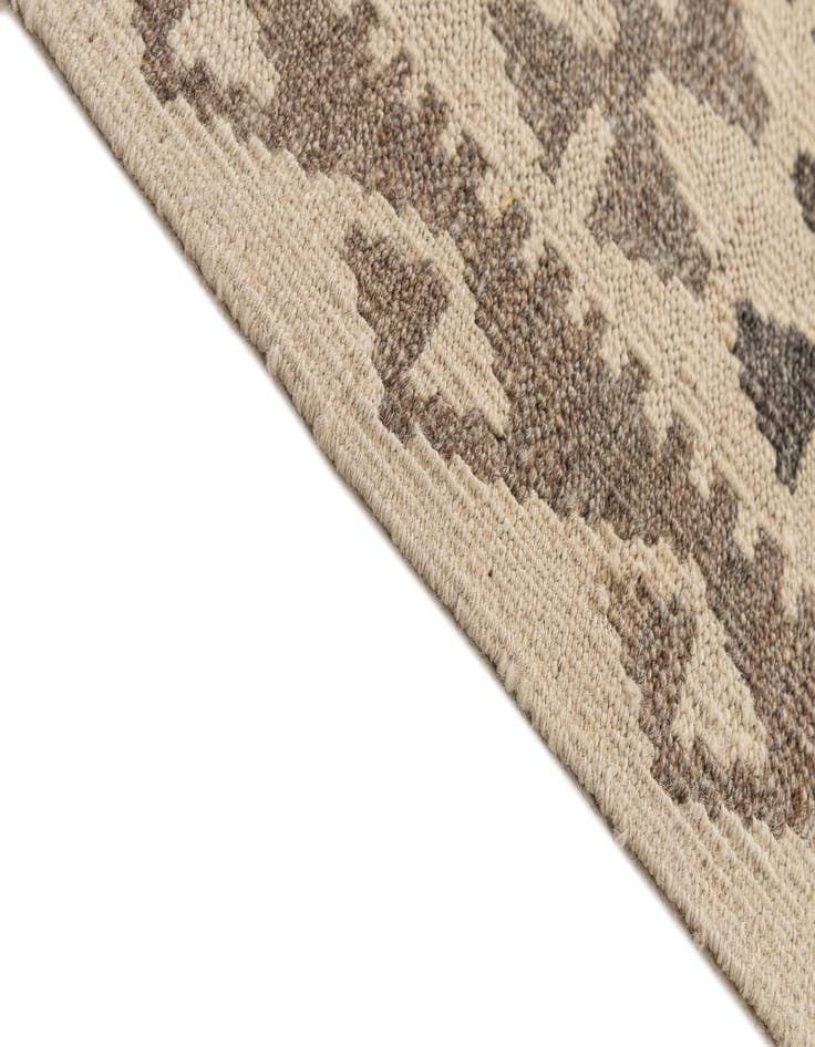 Detail image of  6' 7 x 10'  Hand Woven Kilim Maymana Wool Rug