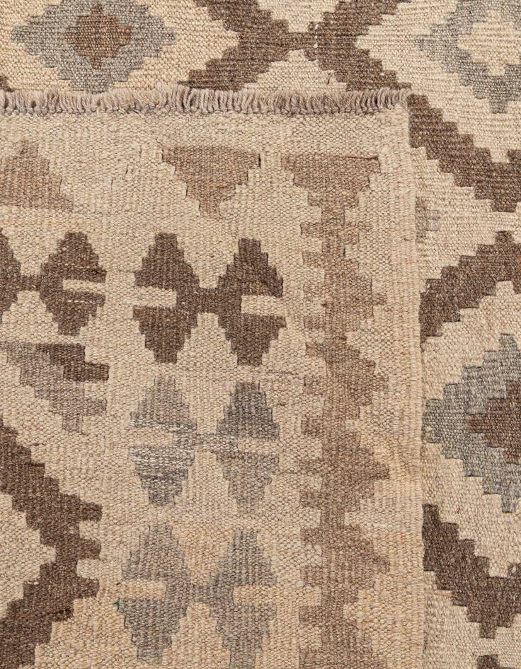 Detail image of  7' 3 x 9' 7  Hand Woven Kilim Maymana Wool Rug