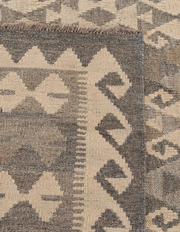 Detail image of  7' 3 x 9' 8  Hand Woven Kilim Maymana Wool Rug