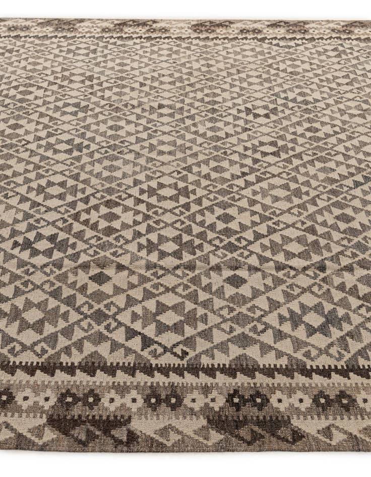 Detail image of  6' 11 x 9' 11  Hand Woven Kilim Maymana Wool Rug