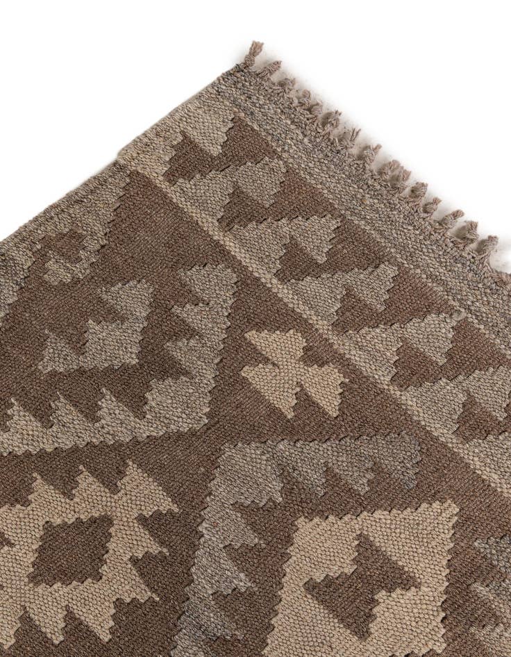 Detail image of  6' 10 x 10' 1  Hand Woven Kilim Maymana Wool Rug