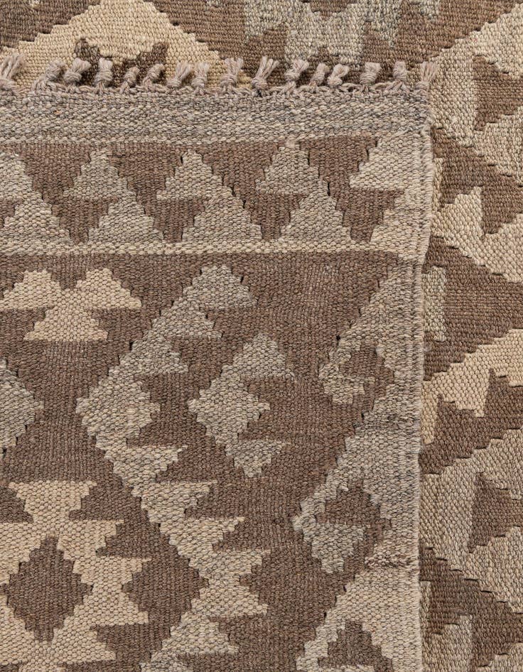 Detail image of  6' 10 x 10' 1  Hand Woven Kilim Maymana Wool Rug