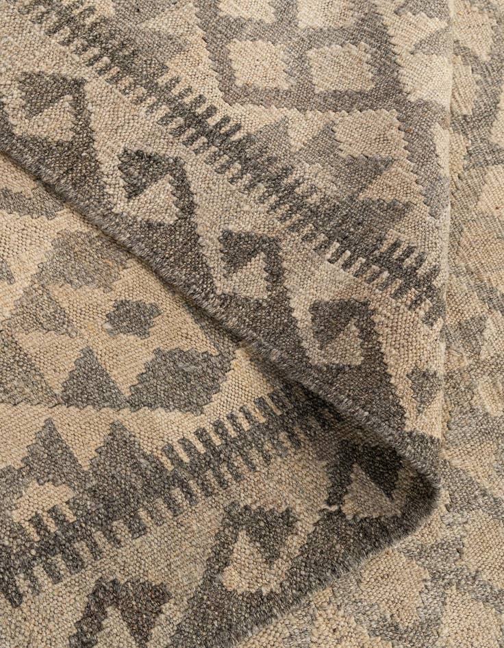 Detail image of  7' 2 x 9' 11  Hand Woven Kilim Maymana Wool Rug