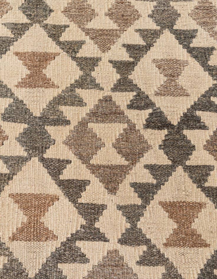 Detail image of  6' 9 x 9' 11  Hand Woven Kilim Maymana Wool Rug