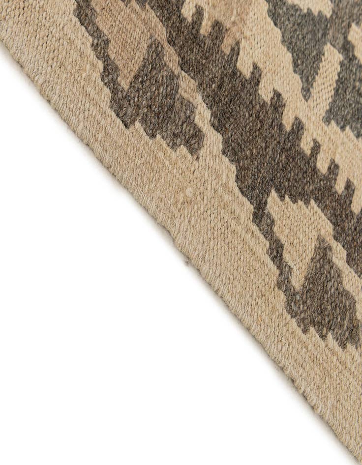 Detail image of  3' 5 x 5' 6  Hand Woven Kilim Maymana Wool Rug