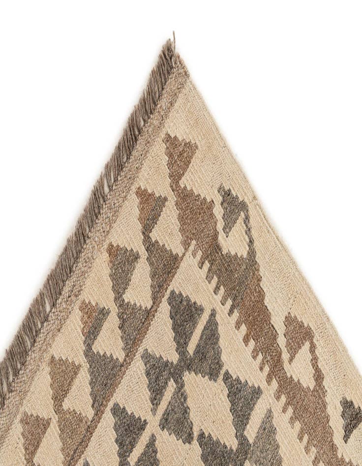 Detail image of  3' 5 x 5' 6  Hand Woven Kilim Maymana Wool Rug