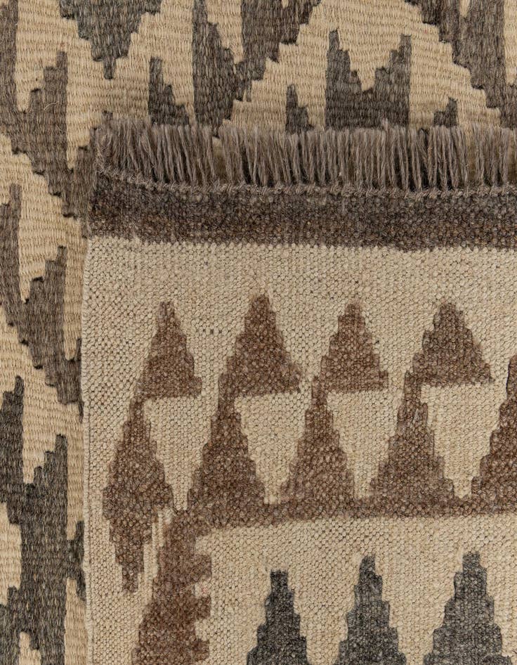 Detail image of  3' 5 x 5' 9  Hand Woven Kilim Maymana Wool Rug
