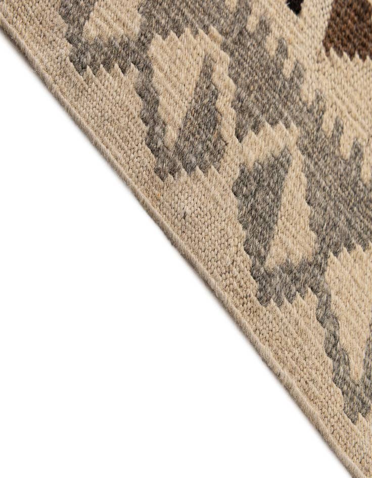 Detail image of  3' 6 x 4' 11  Hand Woven Kilim Maymana Wool Rug