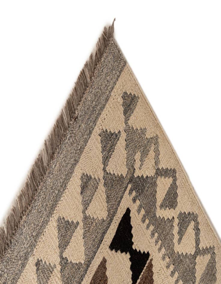 Detail image of  3' 6 x 4' 11  Hand Woven Kilim Maymana Wool Rug