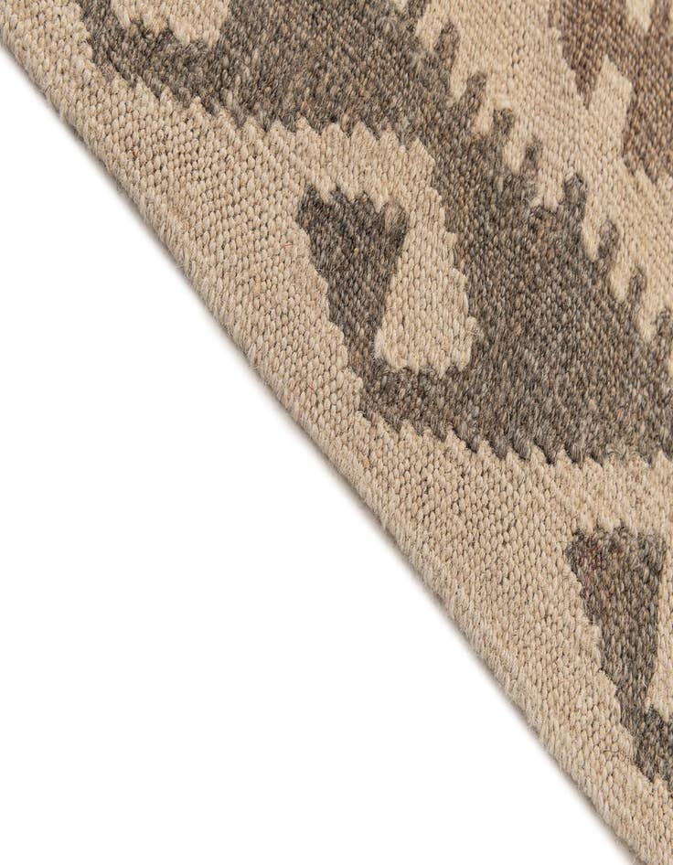 Detail image of  3' 7 x 5' 2  Hand Woven Kilim Maymana Wool Rug