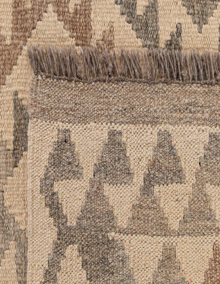 Detail image of  3' 6 x 5' 3  Hand Woven Kilim Maymana Wool Rug