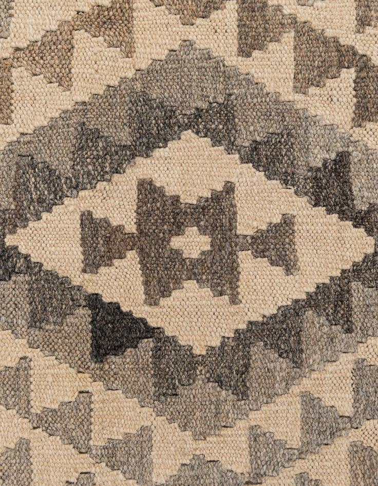 Detail image of  3' 6 x 4' 11  Hand Woven Kilim Maymana Wool Rug