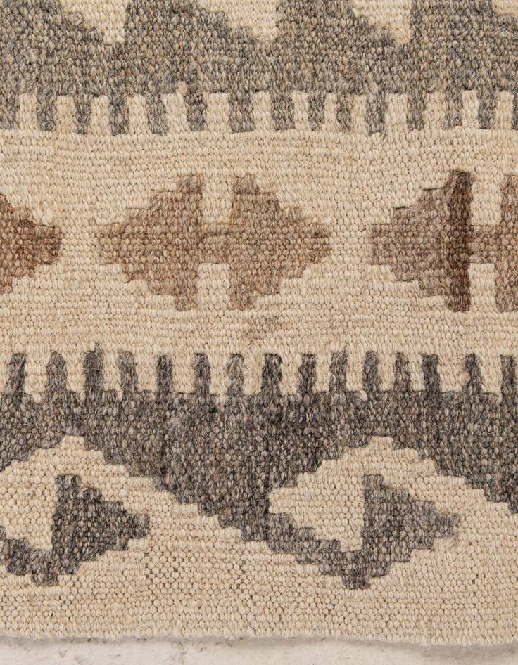 Detail image of  3' 5 x 5' 1  Hand Woven Kilim Maymana Wool Rug