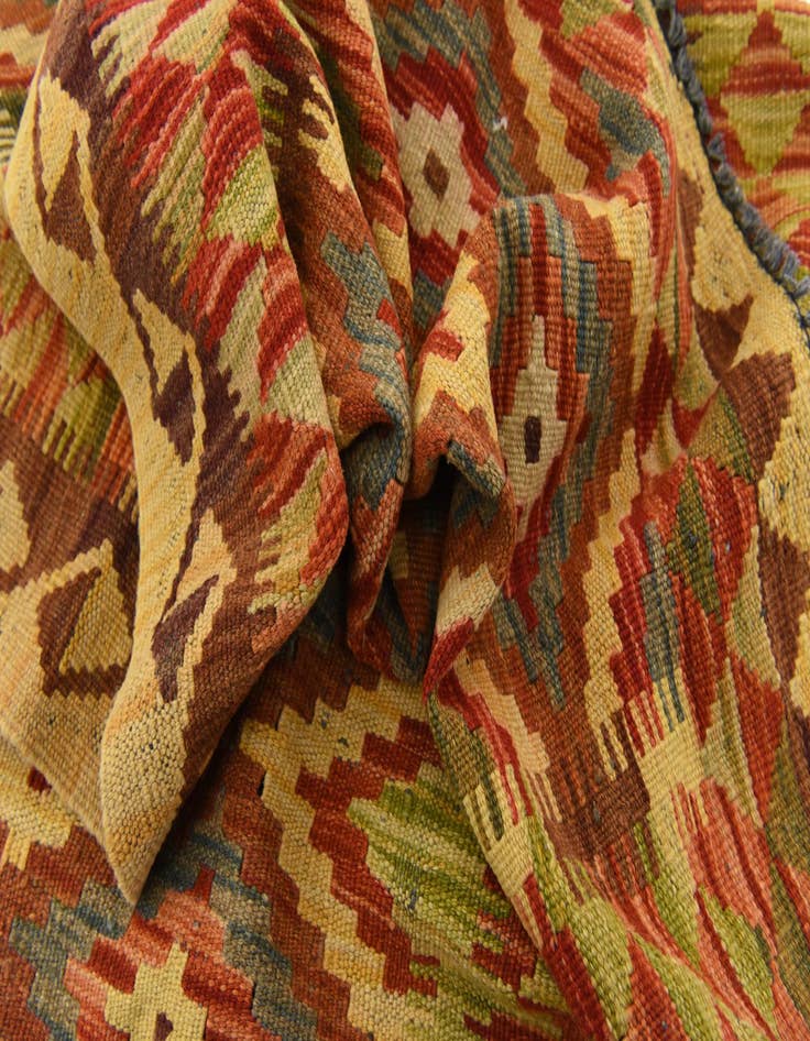 Detail image of  3' 1 x 4' 11  Hand Woven Kilim Maymana Wool Rug