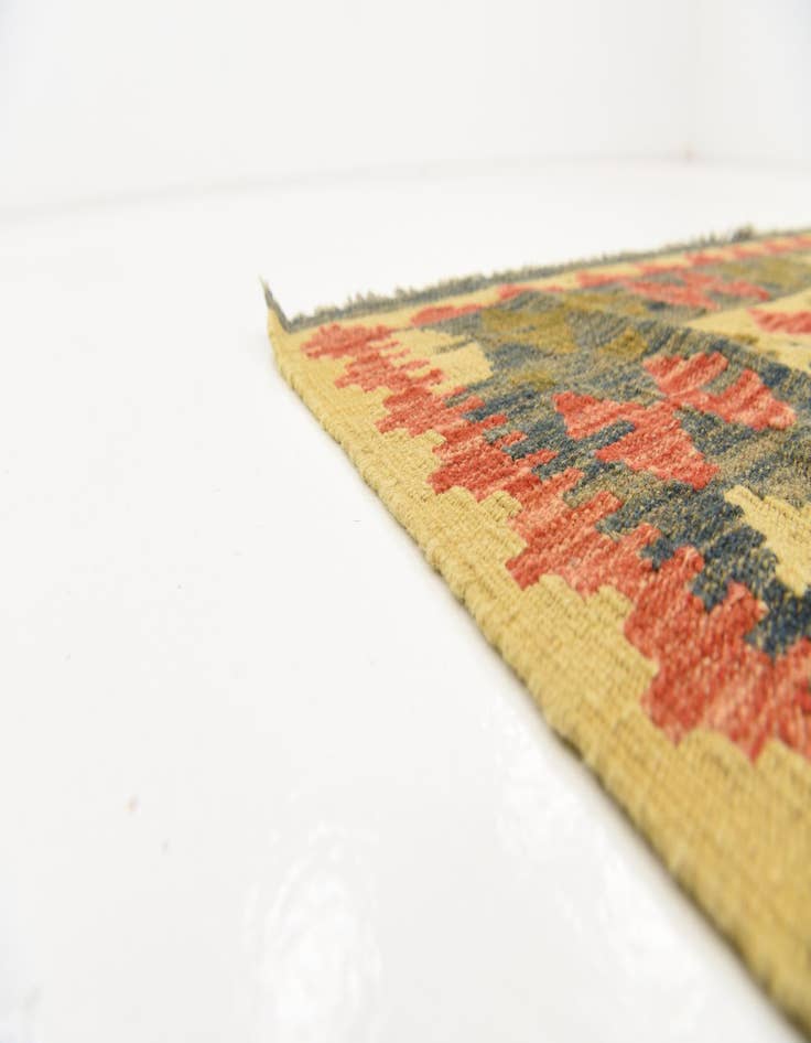 Detail image of  3' 3 x 6' 6  Hand Woven Kilim Maymana Wool Rug