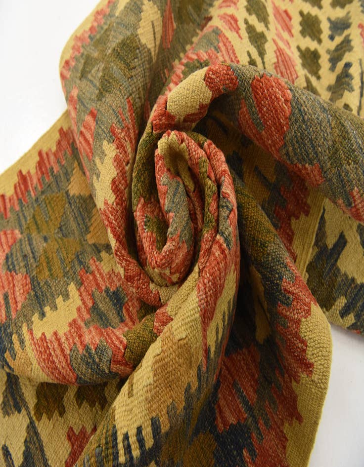 Detail image of  3' 3 x 6' 6  Hand Woven Kilim Maymana Wool Rug