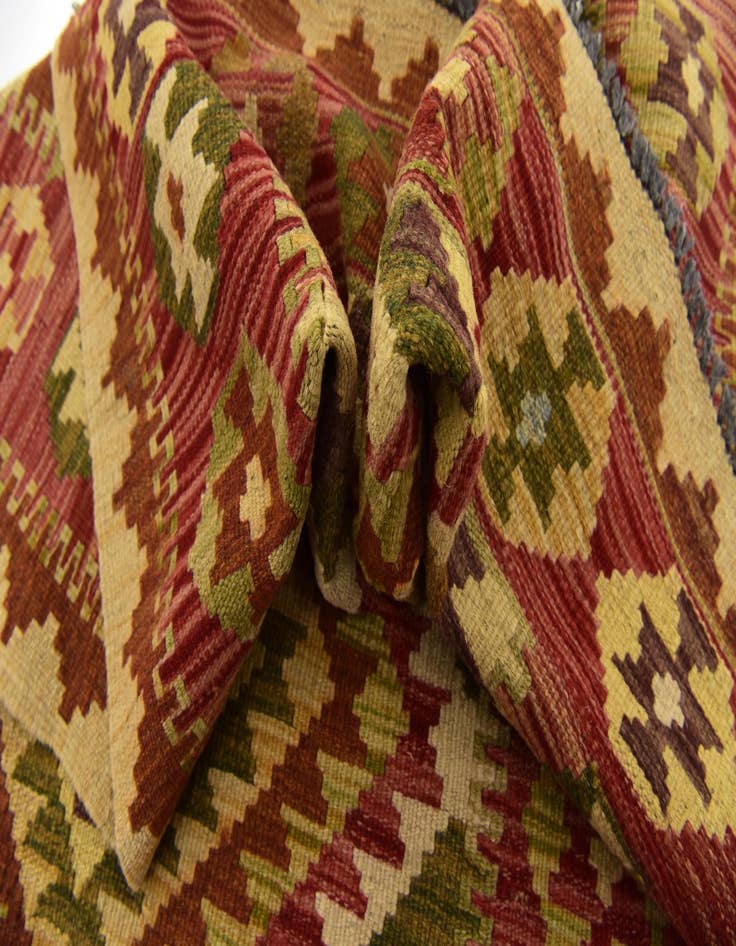 Detail image of  3' 4 x 4' 10  Hand Woven Kilim Maymana Wool Rug