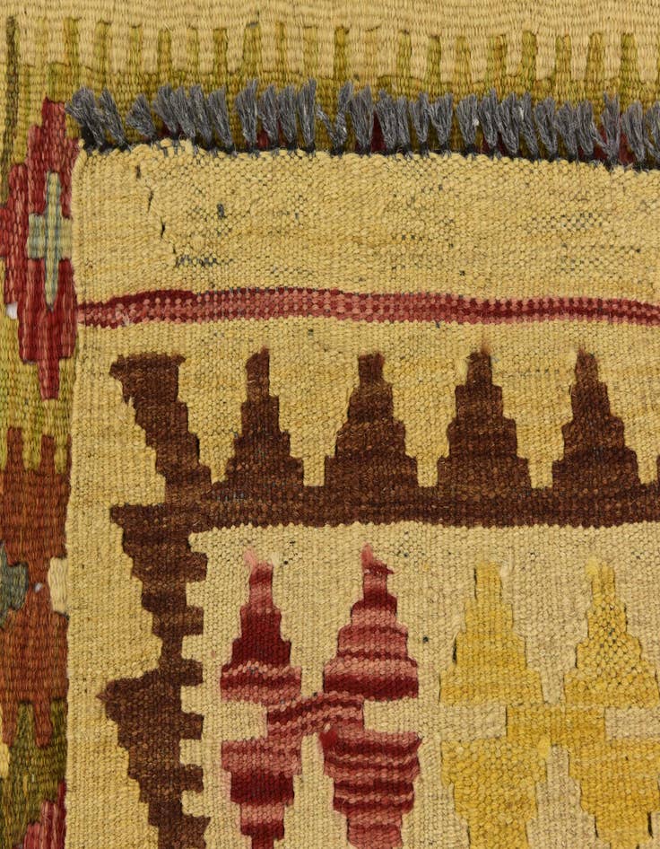Detail image of  3' 6 x 6' 8  Hand Woven Kilim Maymana Wool Rug