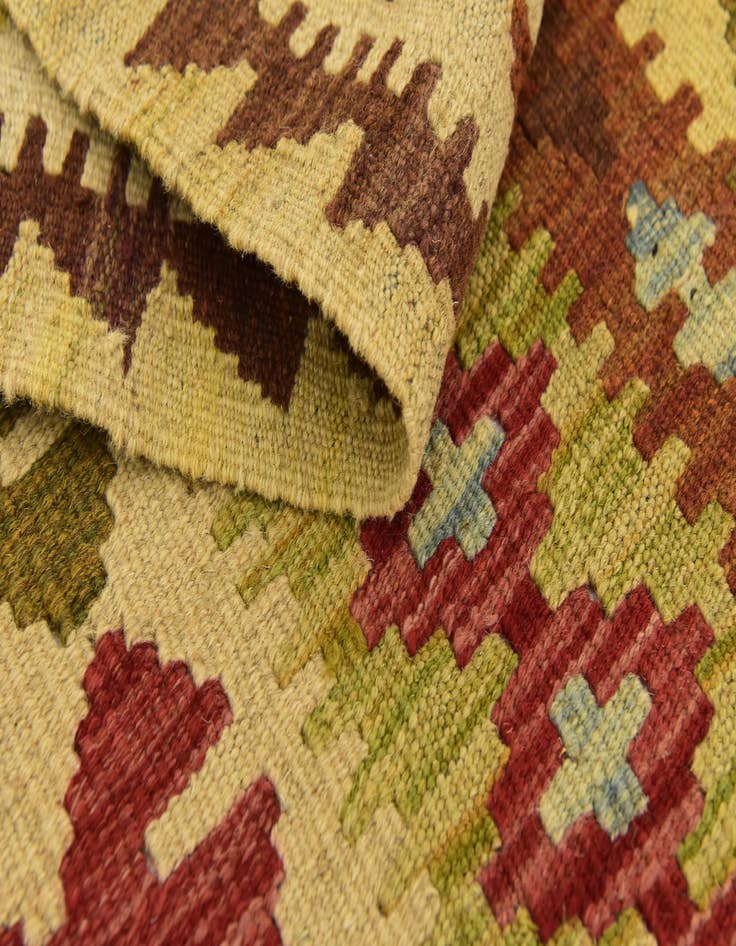 Detail image of  3' 6 x 6' 8  Hand Woven Kilim Maymana Wool Rug
