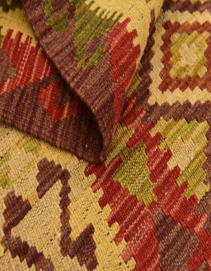 Detail image of  3' 4 x 6'  Hand Woven Kilim Maymana Wool Rug