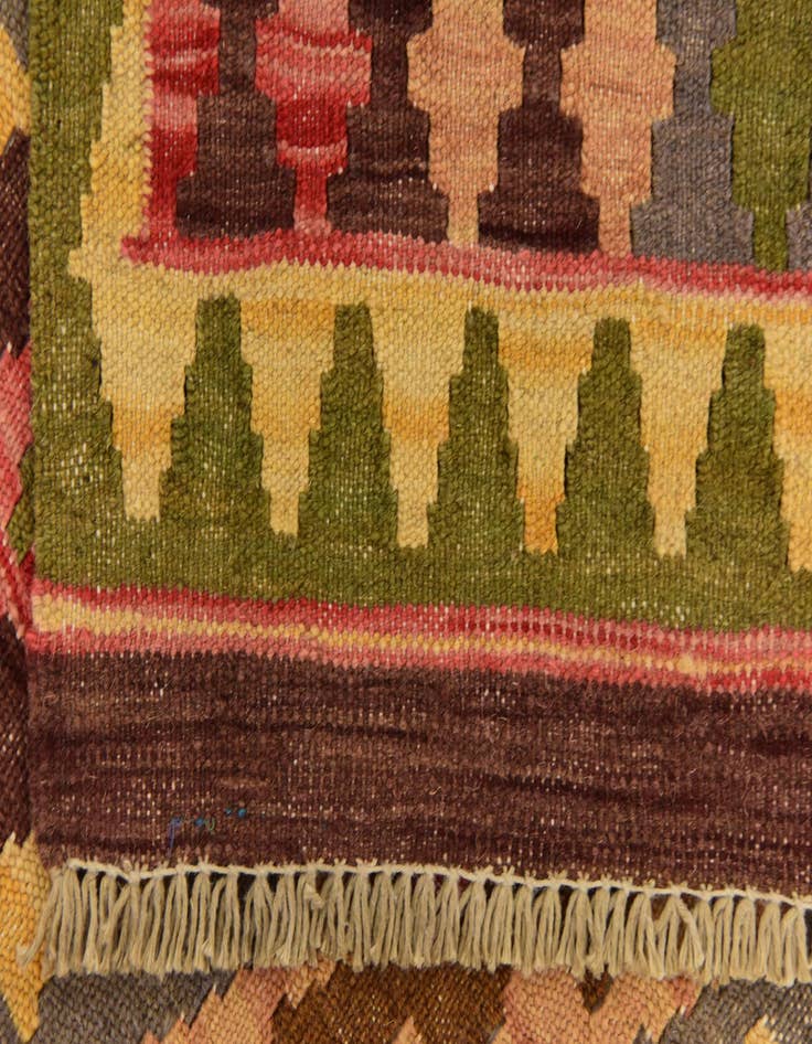 Detail image of  3' 5 x 4' 9  Hand Woven Kilim Maymana Wool Rug