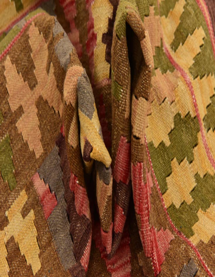 Detail image of  3' 5 x 4' 9  Hand Woven Kilim Maymana Wool Rug