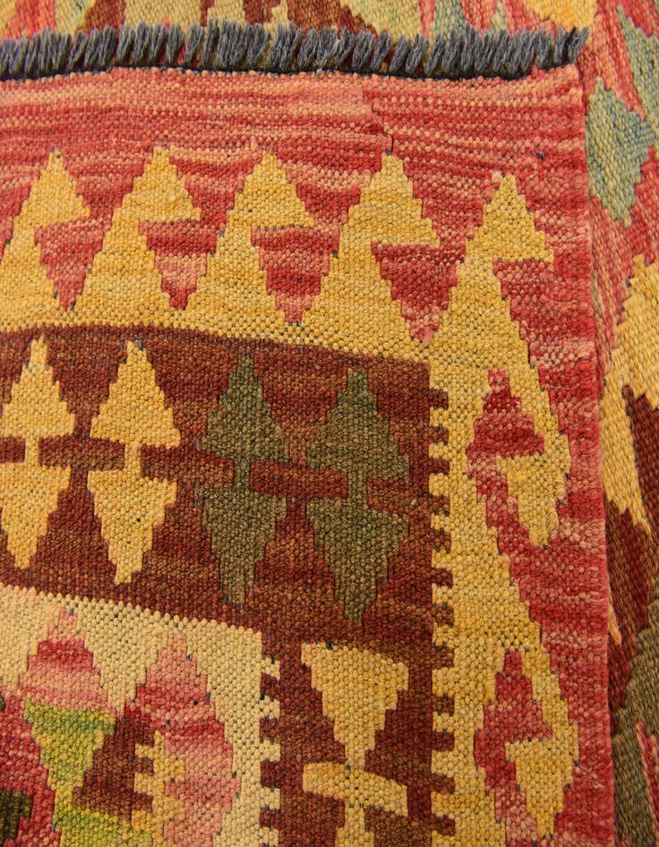 Detail image of  3' 6 x 5'  Hand Woven Kilim Maymana Wool Rug