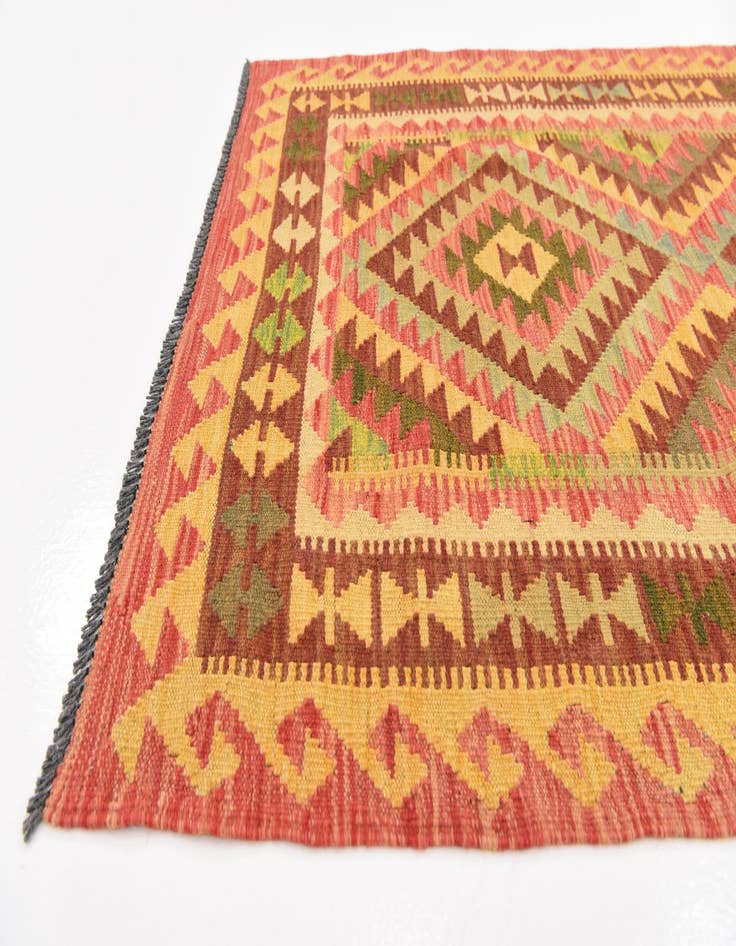 Detail image of  3' 6 x 5'  Hand Woven Kilim Maymana Wool Rug
