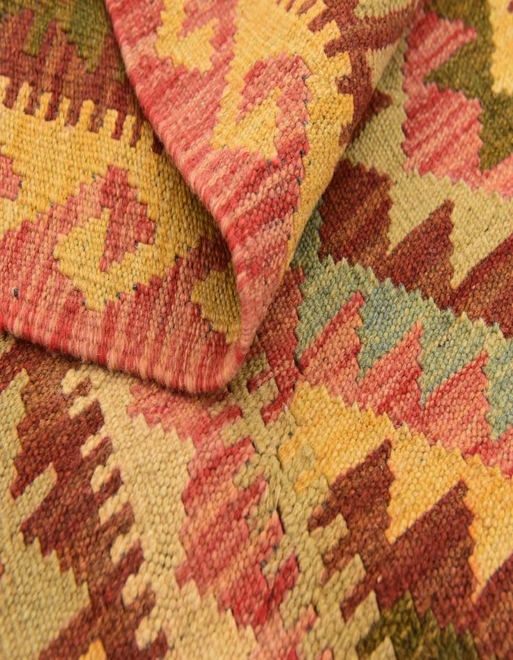 Detail image of  3' 6 x 5'  Hand Woven Kilim Maymana Wool Rug