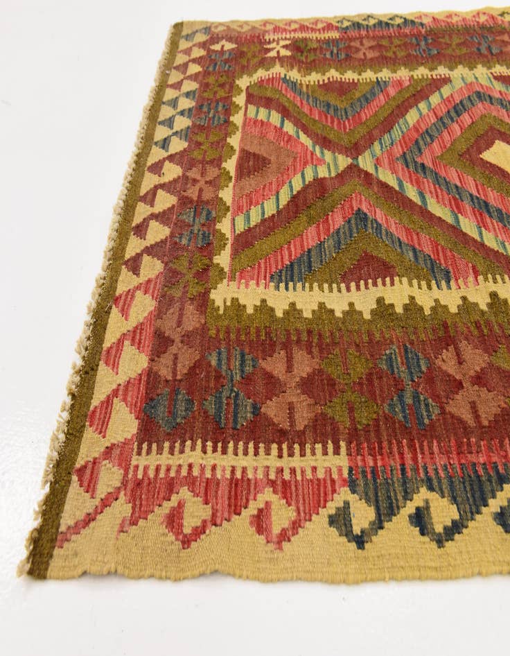 Detail image of  3' 5 x 6' 4  Hand Woven Kilim Maymana Wool Rug