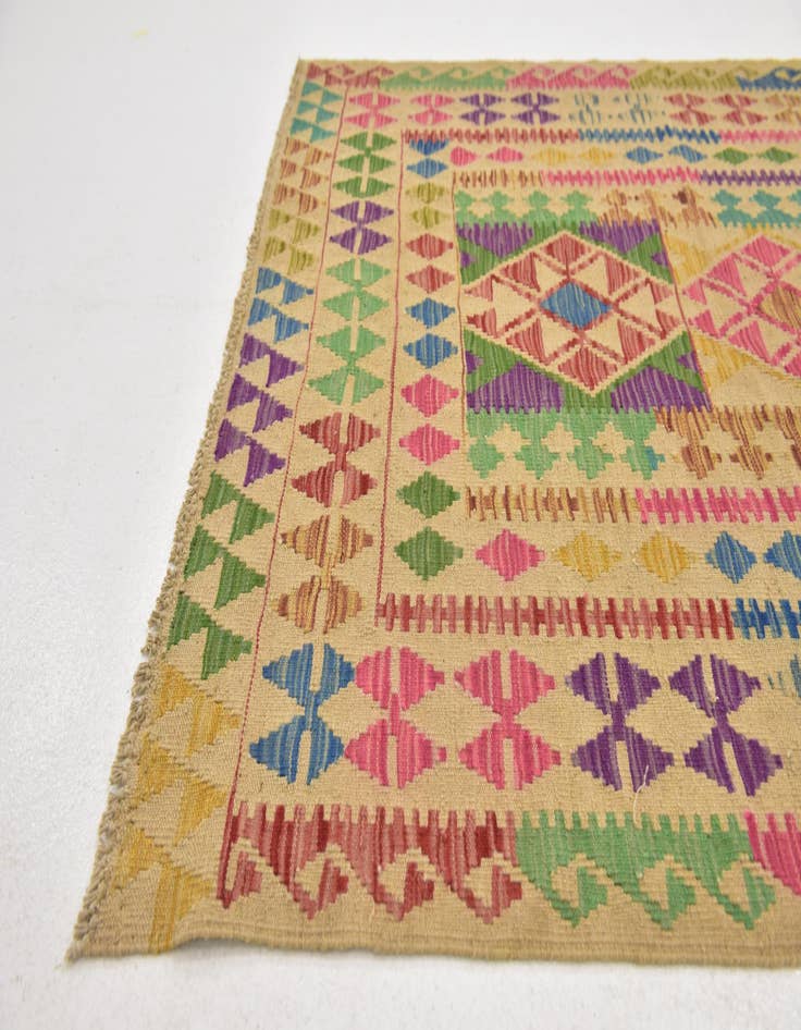 Detail image of  3' 10 x 6'  Hand Woven Kilim Maymana Wool Rug