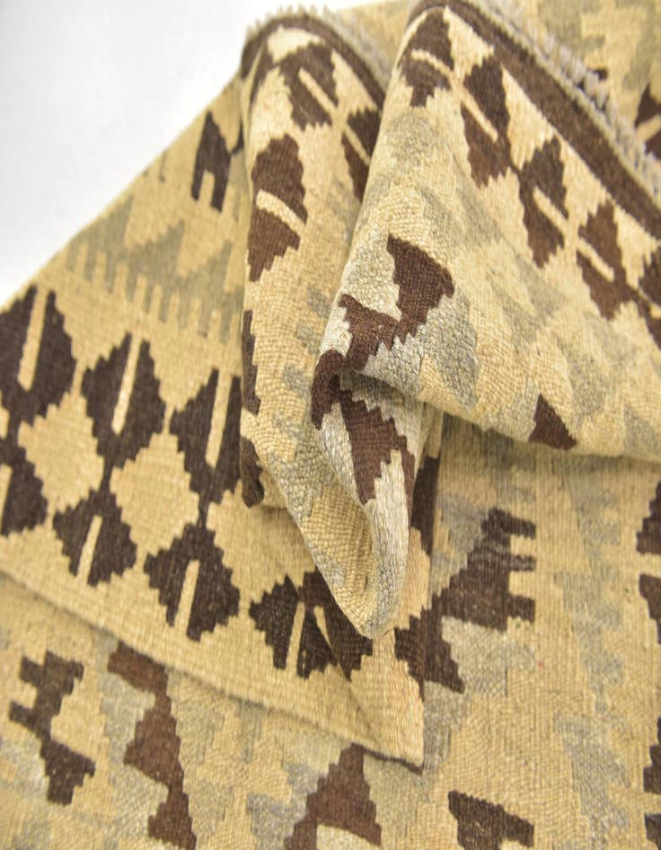 Detail image of  2' 9 x 4'  Hand Woven Kilim Maymana Wool Rug