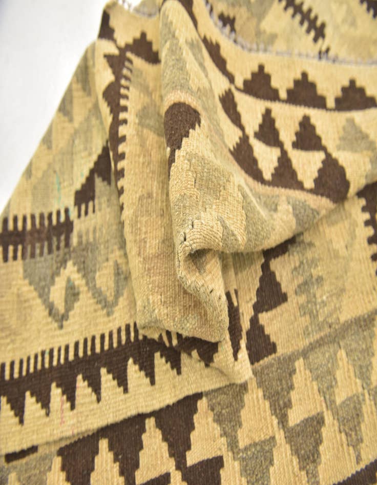 Detail image of  2' 10 x 4'  Hand Woven Kilim Maymana Wool Rug