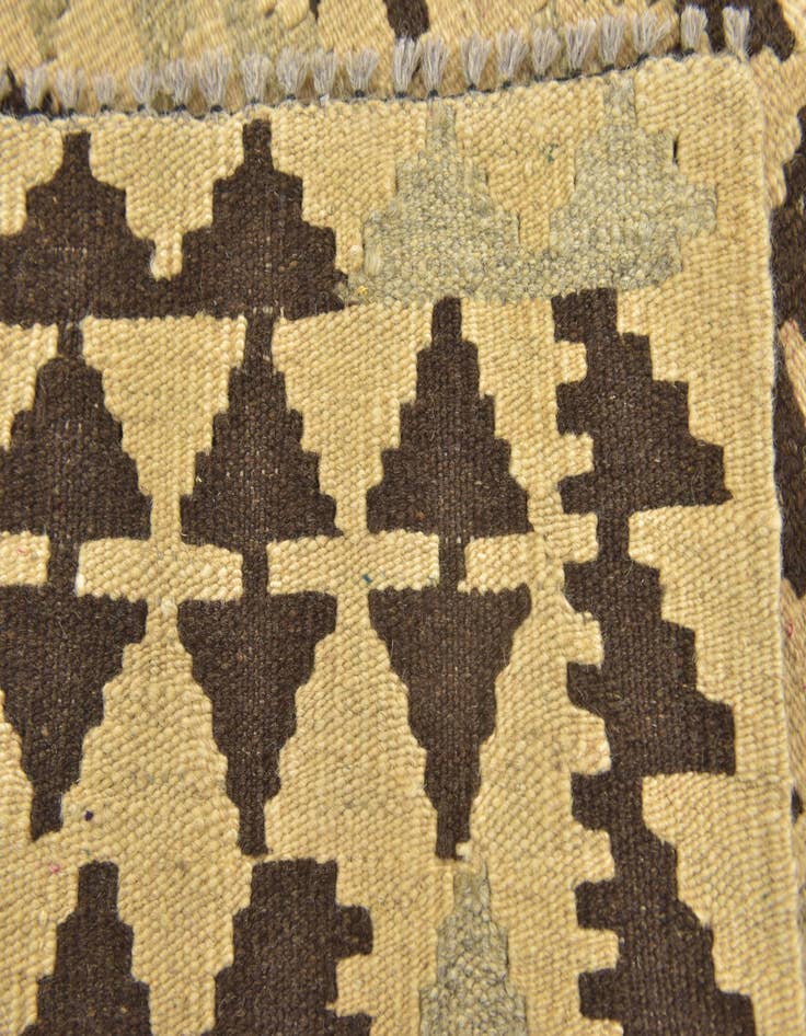 Detail image of  2' 9 x 4'  Hand Woven Kilim Maymana Wool Rug