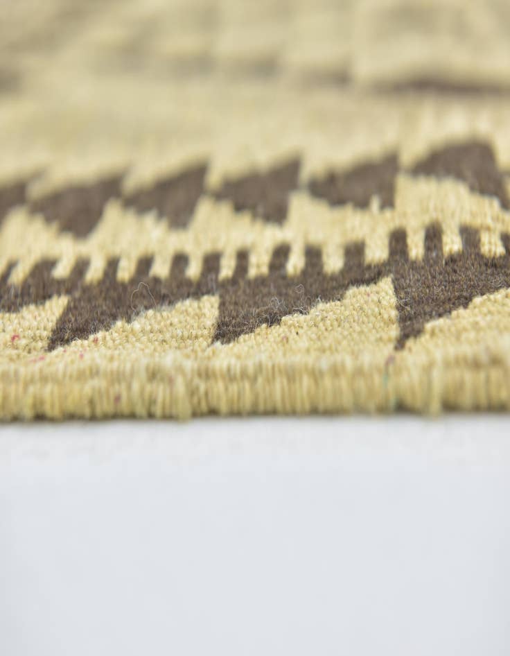 Detail image of  2' 8 x 4'  Hand Woven Kilim Maymana Wool Rug