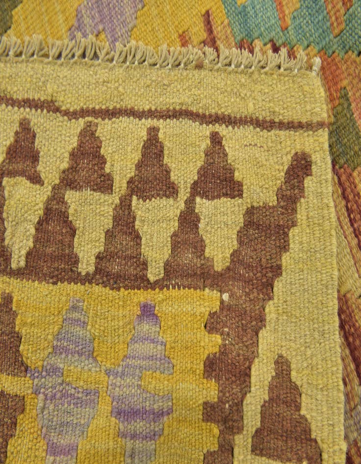 Detail image of  3' 2 x 5' 2  Hand Woven Kilim Maymana Wool Rug
