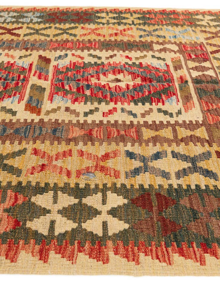 Detail image of  4' 6 x 6' 5  Hand Woven Kilim Maymana Wool Rug