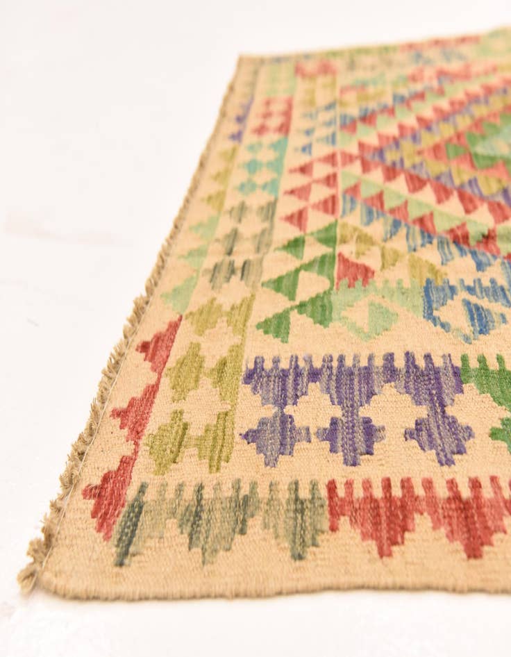 Detail image of  4' x 5' 8  Hand Woven Kilim Maymana Wool Rug