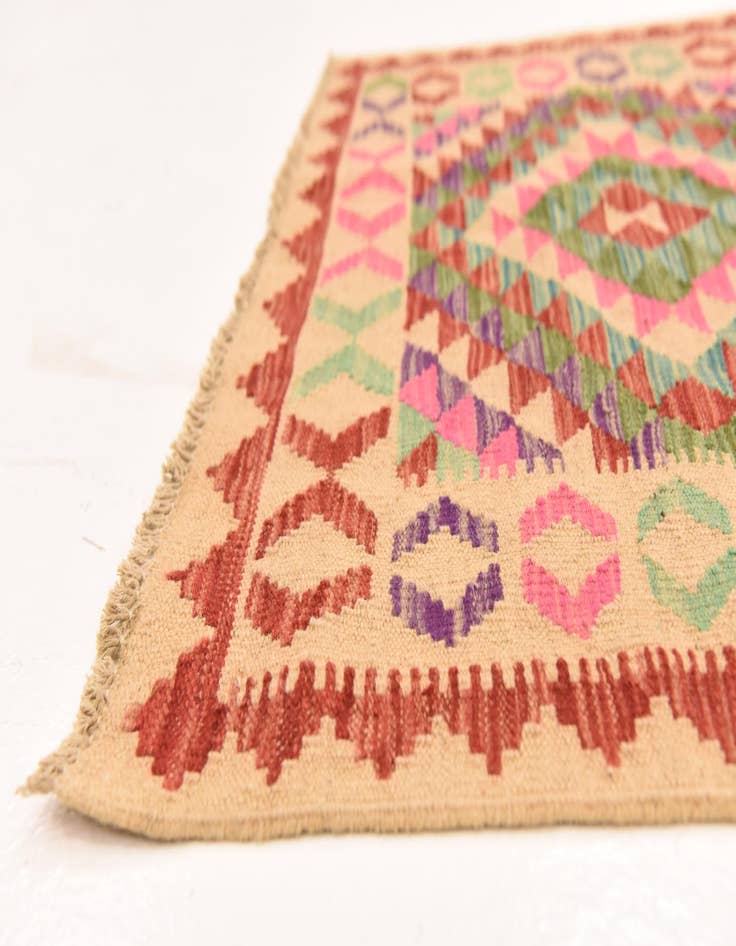 Detail image of  3' 5 x 6' 3  Hand Woven Kilim Maymana Wool Rug