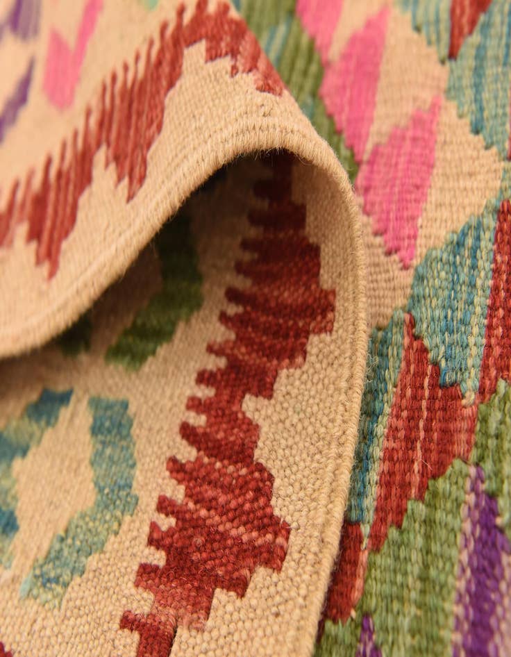 Detail image of  3' 5 x 6' 3  Hand Woven Kilim Maymana Wool Rug