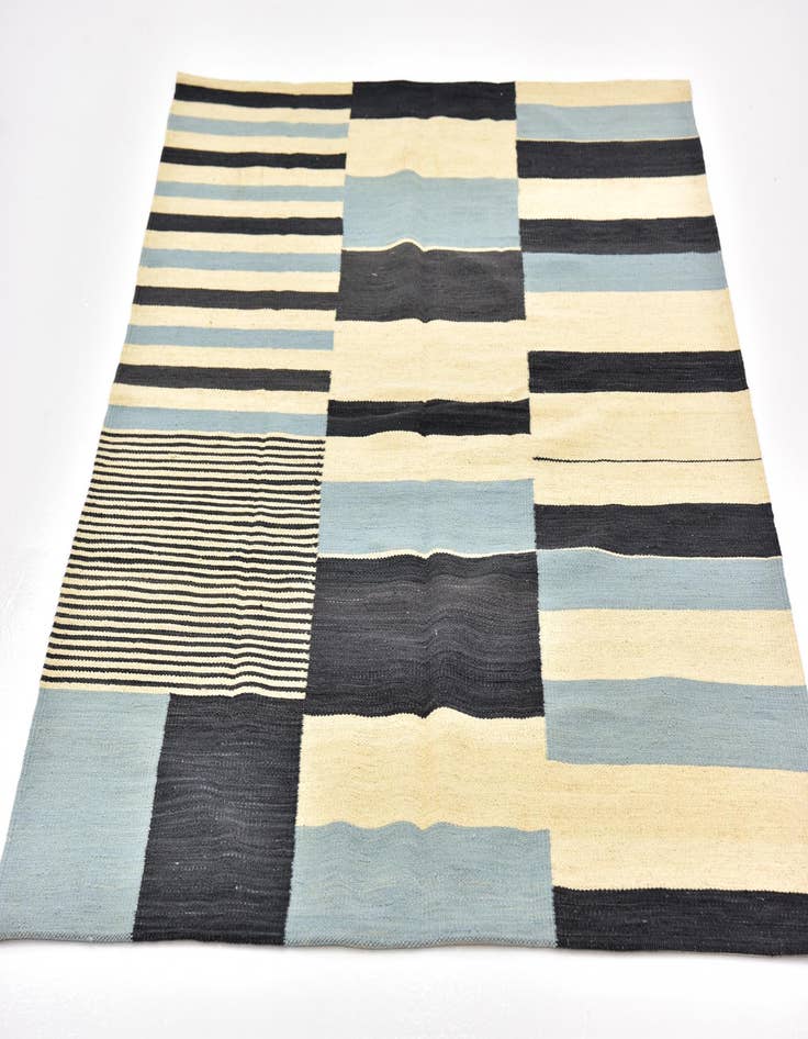 Detail image of  4' 3 x 5' 10  Hand Woven Kilim Modern Wool Rug