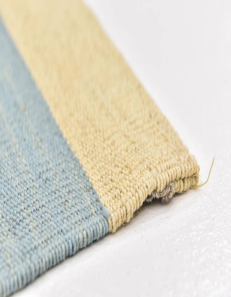 Detail image of  4' 3 x 5' 10  Hand Woven Kilim Modern Wool Rug