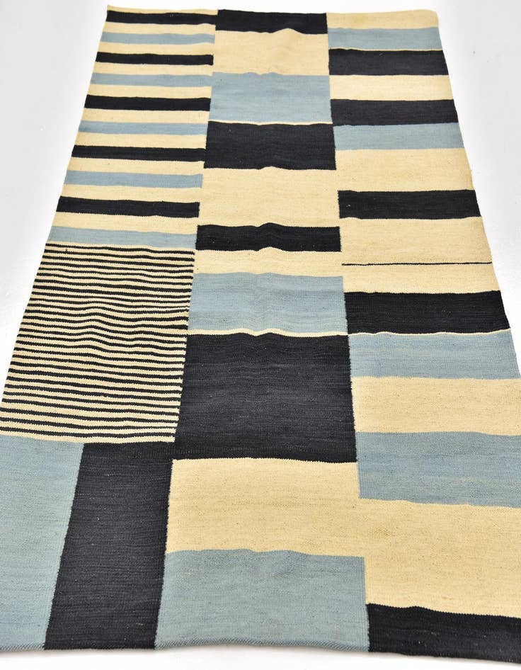 Detail image of  4' 5 x 5' 9  Hand Woven Kilim Modern Wool Rug