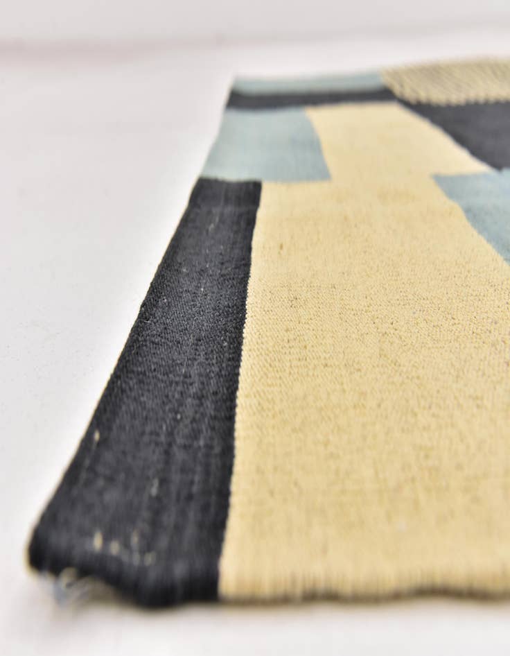 Detail image of  4' 5 x 5' 9  Hand Woven Kilim Modern Wool Rug