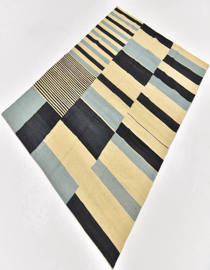 Detail image of  4' 5 x 5' 10  Hand Woven Kilim Modern Wool Rug