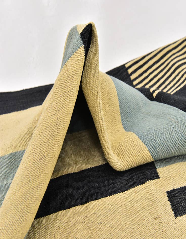 Detail image of  4' 5 x 5' 10  Hand Woven Kilim Modern Wool Rug